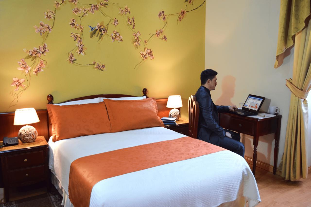 Hotel Campanario กูเอ็งกา ภายนอก รูปภาพ